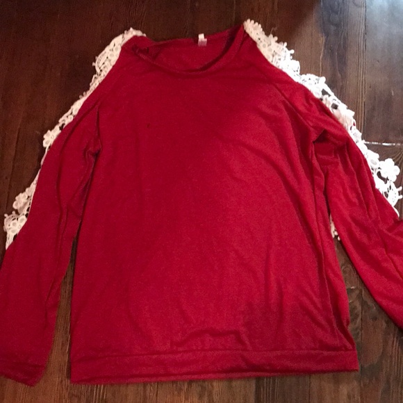 Long sleeved shirt with openings on arms - Picture 2 of 2